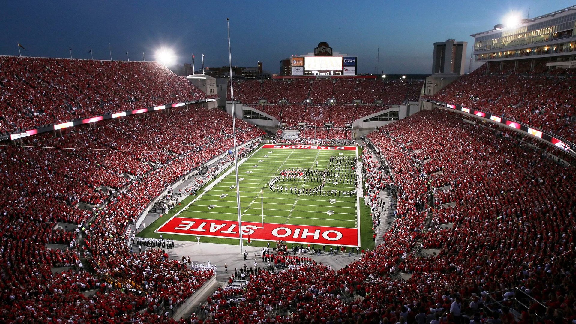 中超最新积分战报：成都蓉城领先地位动摇，上海上港保持领头羊