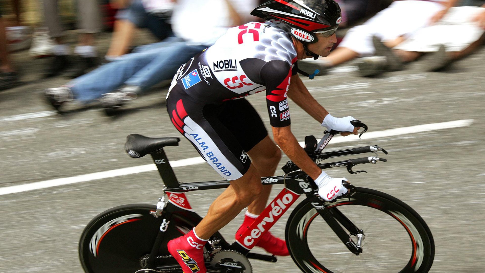 斯卢茨基承受巨大压力,申花力争捍卫中超荣耀,斯卢斯基